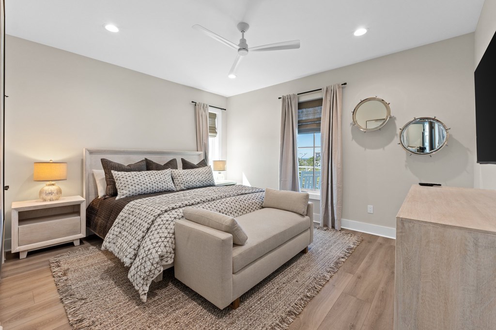 7052 Leeward St, 32456