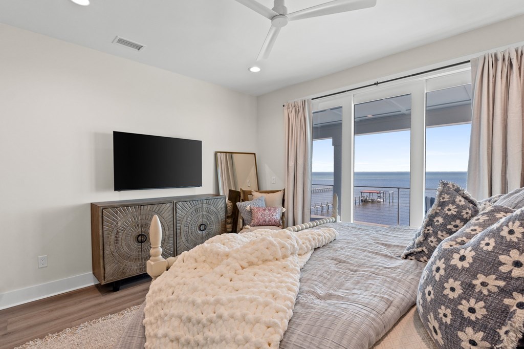 7052 Leeward St, 32456