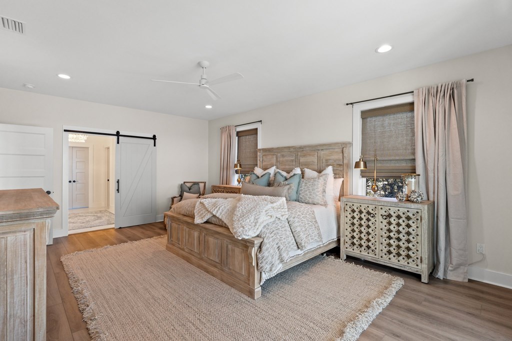 7052 Leeward St, 32456