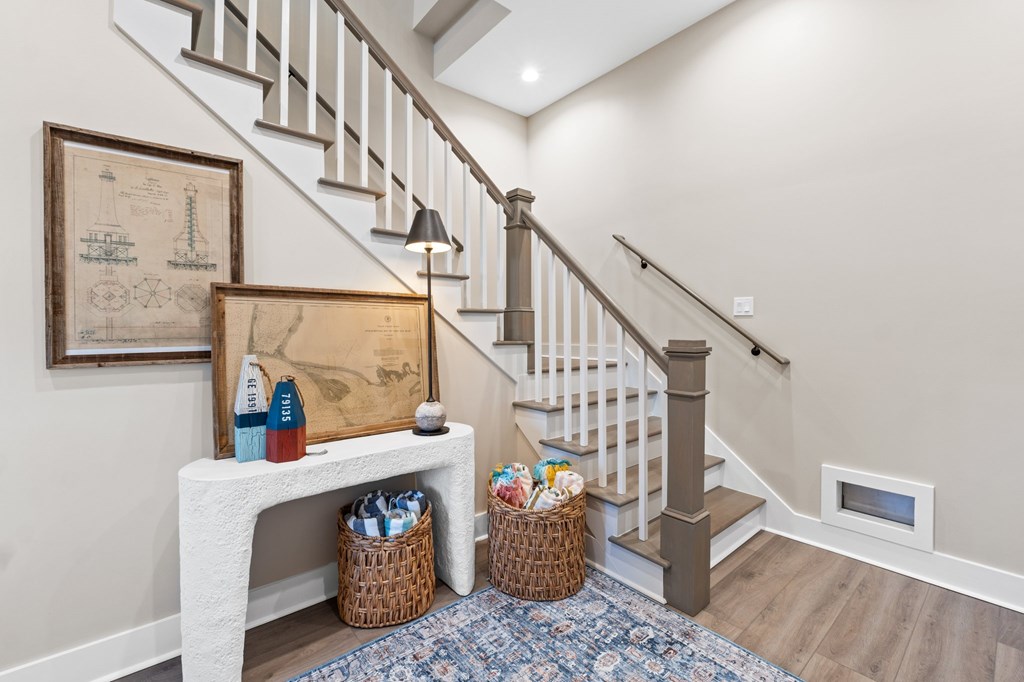 7052 Leeward St, 32456