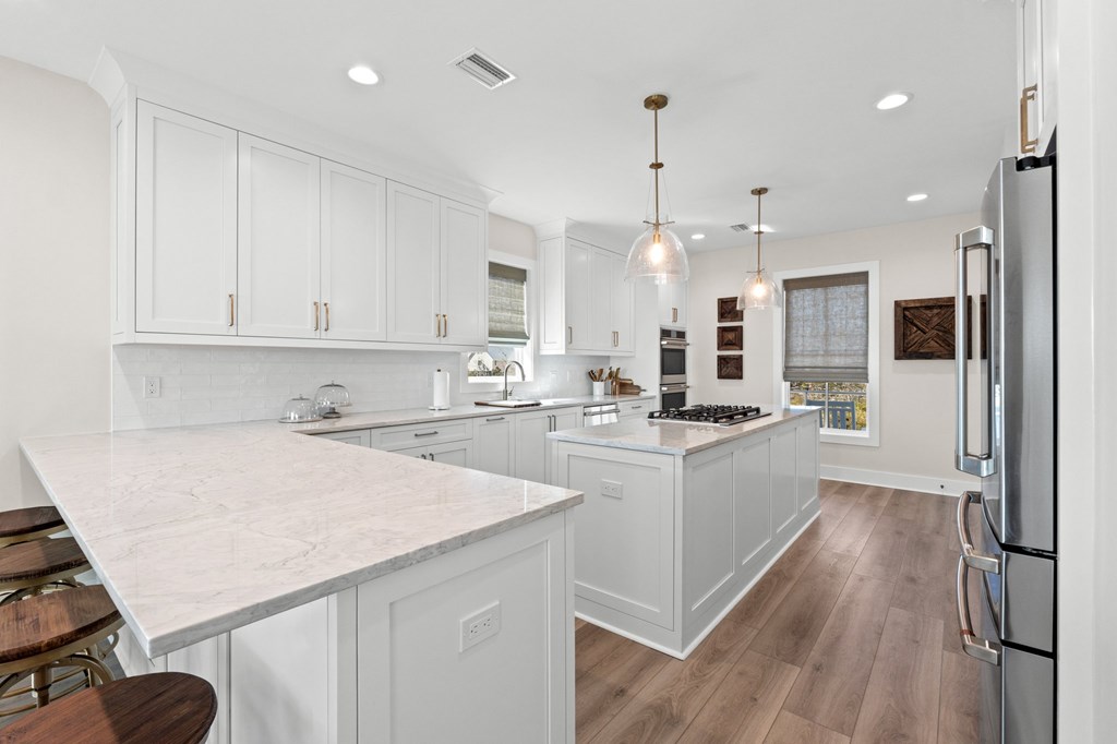 7052 Leeward St, 32456