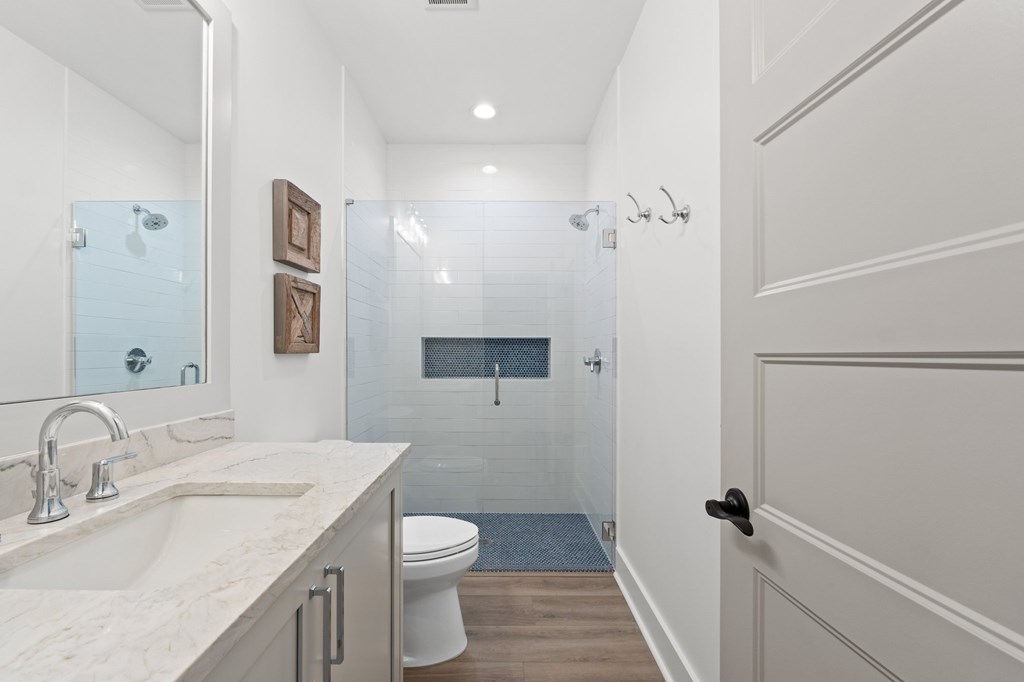 7052 Leeward St, 32456