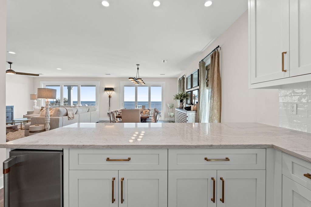 7052 Leeward St, 32456