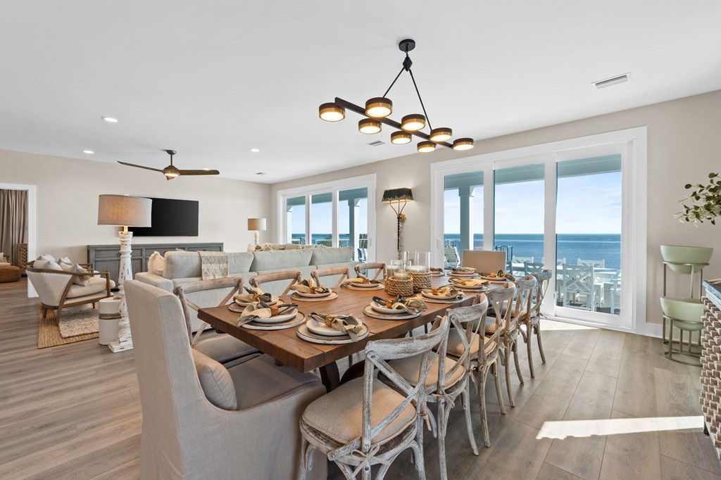 7052 Leeward St, 32456