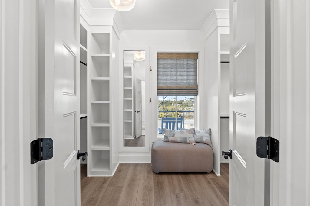 7052 Leeward St, 32456