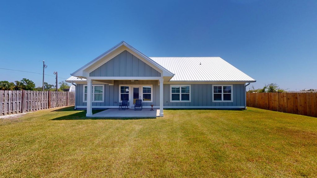 267 Magellan St, Port St. Joe 32456