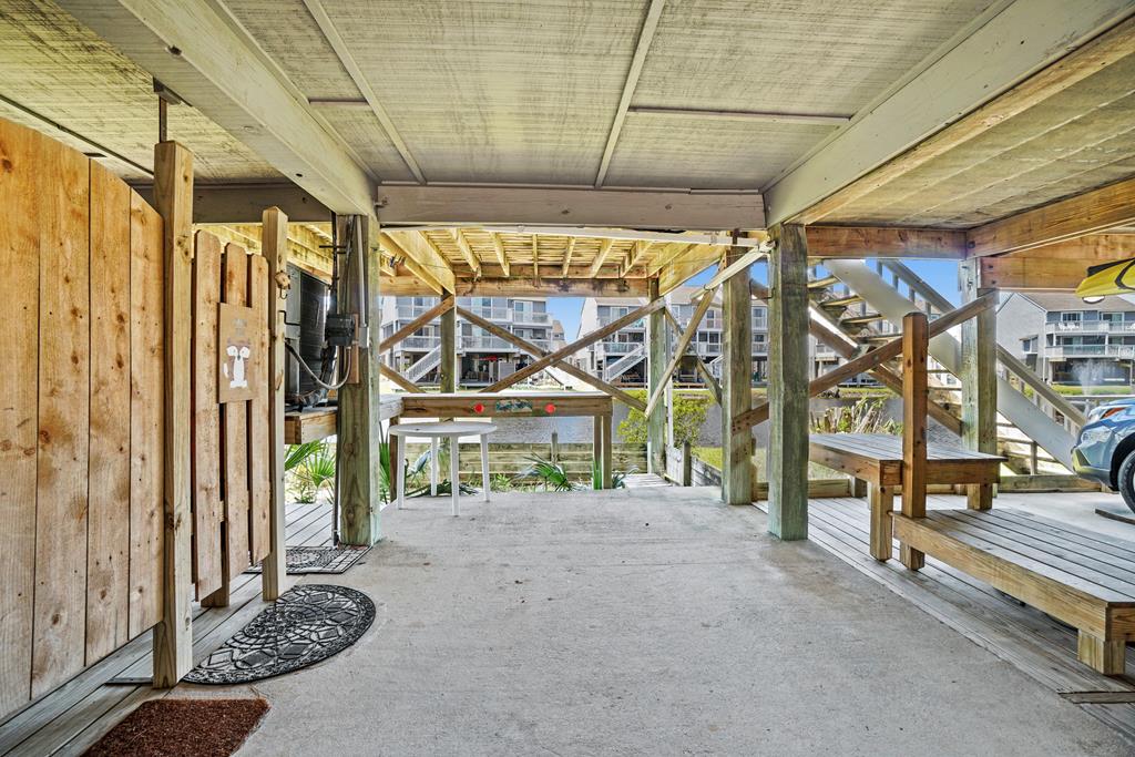 135 Parkside Cir, 32456