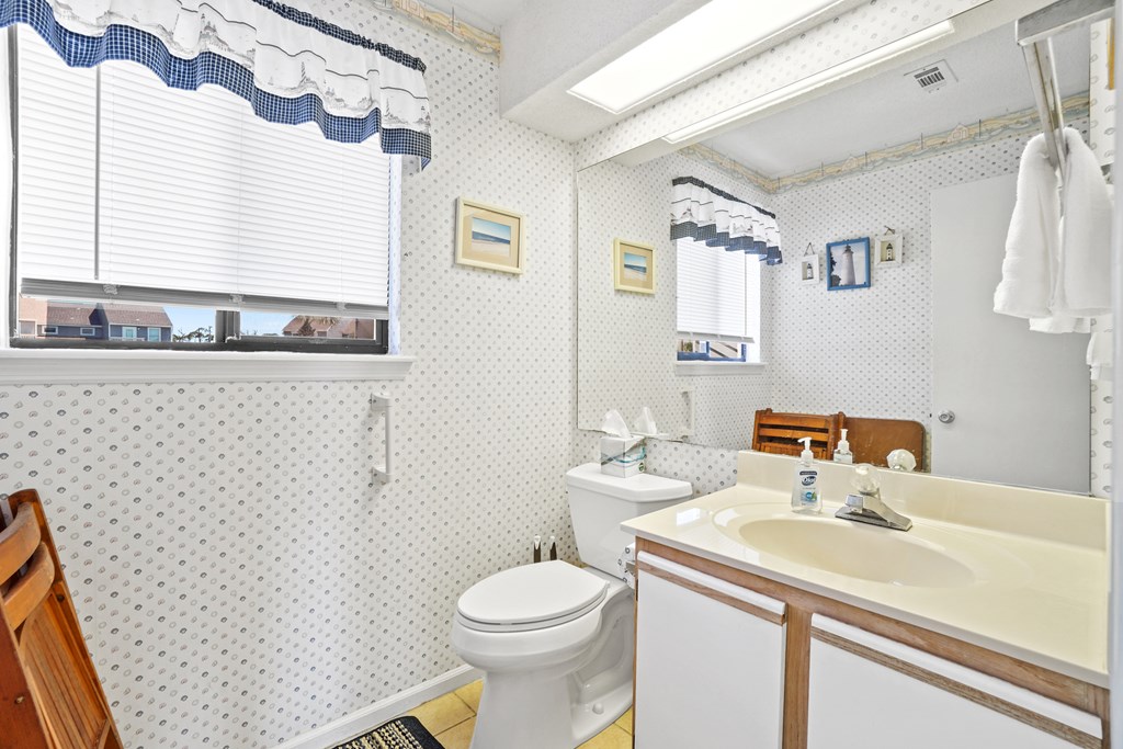 135 Parkside Cir, 32456