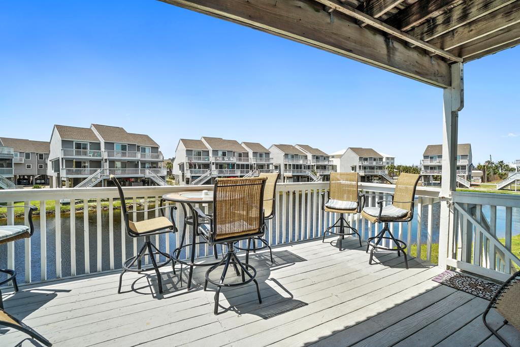 135 Parkside Cir, 32456