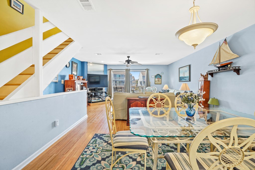 135 Parkside Cir, 32456