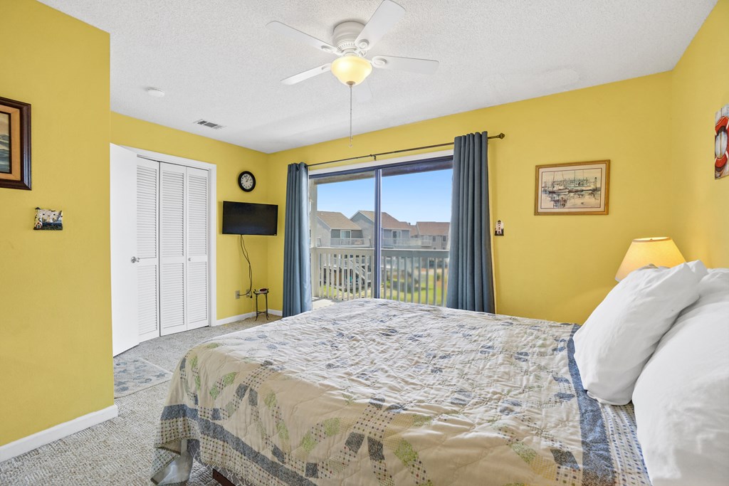 135 Parkside Cir, 32456