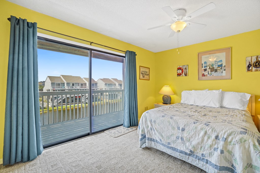 135 Parkside Cir, 32456