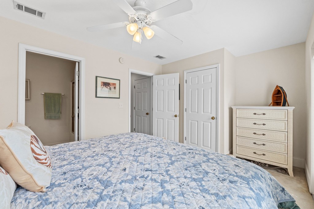 253 Parkside Cir, 32456