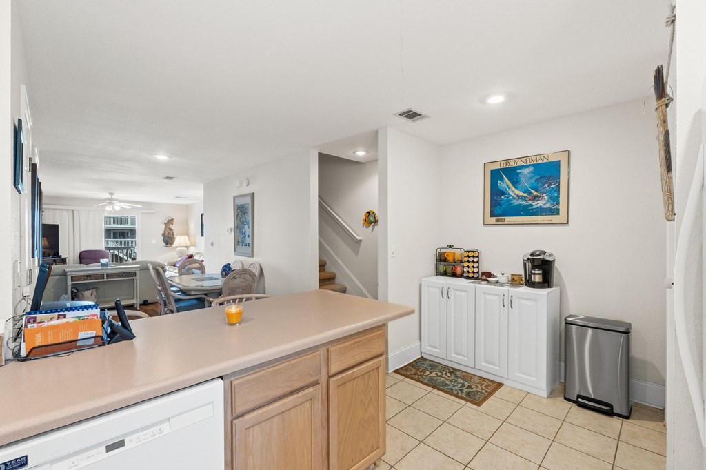 253 Parkside Cir, 32456