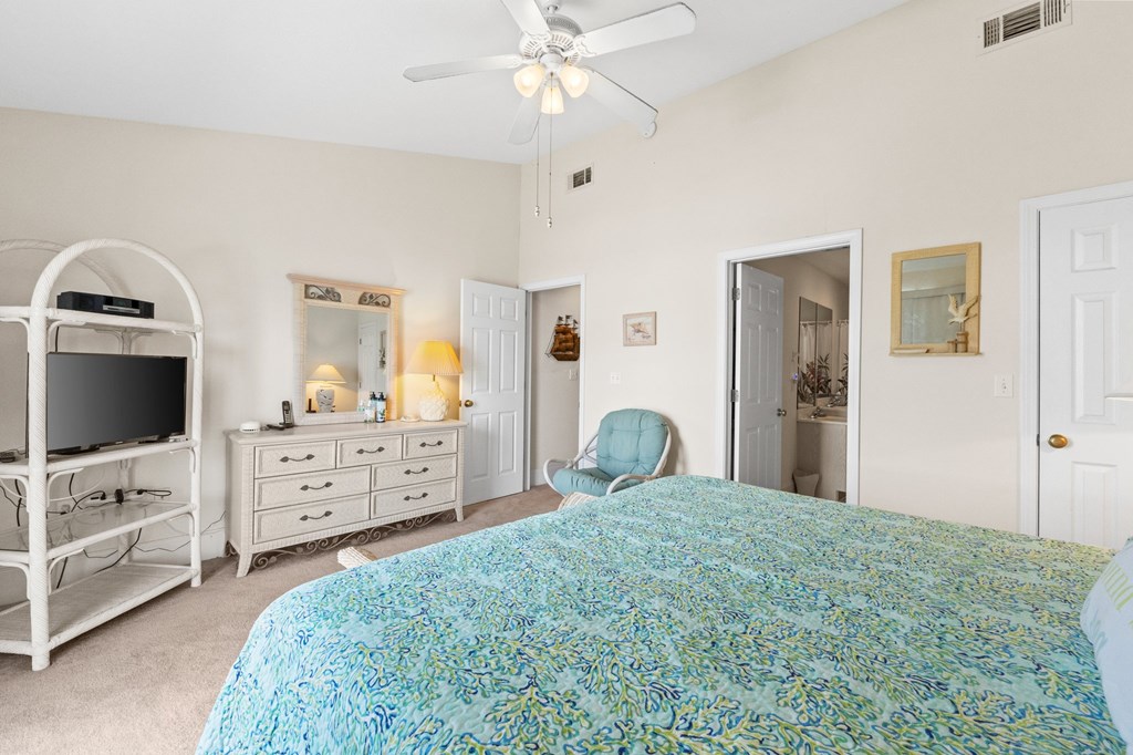 253 Parkside Cir, 32456
