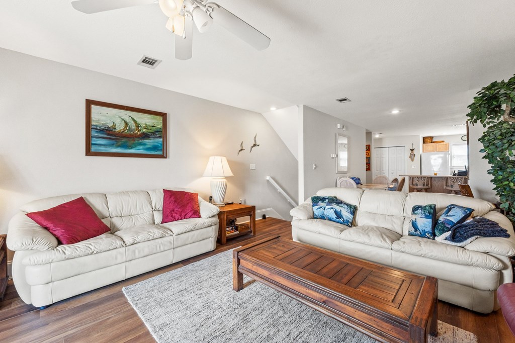 253 Parkside Cir, 32456