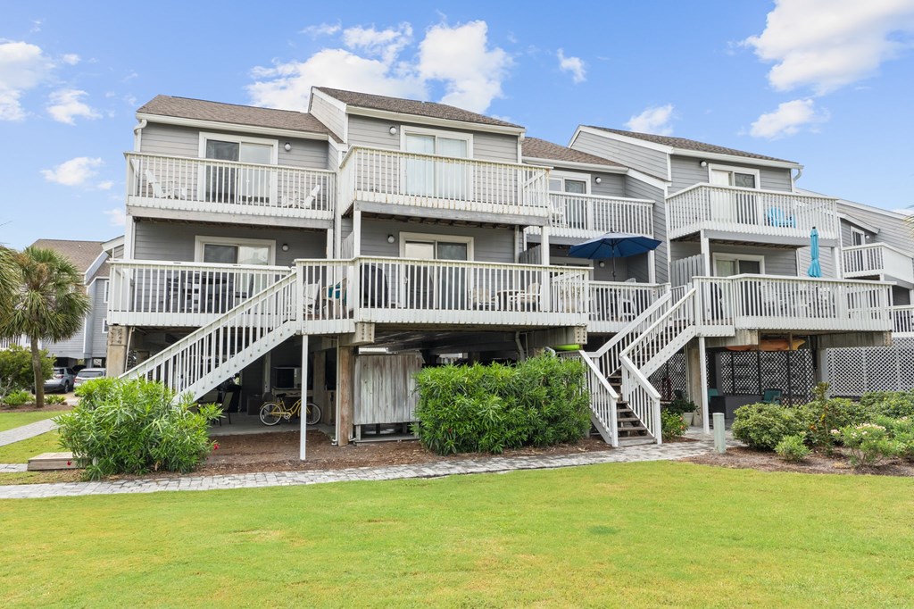 253 Parkside Cir, 32456