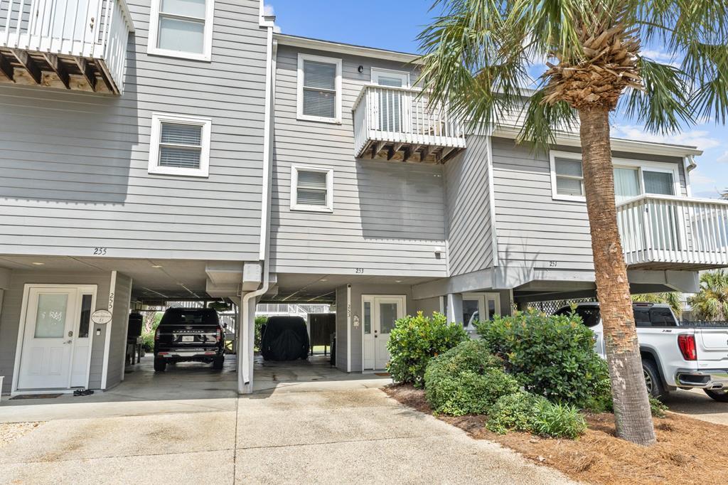 253 Parkside Cir, 32456