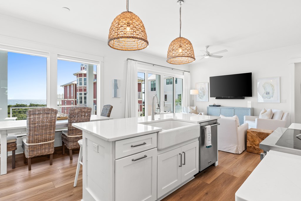 113 Cabana Ln, 32456