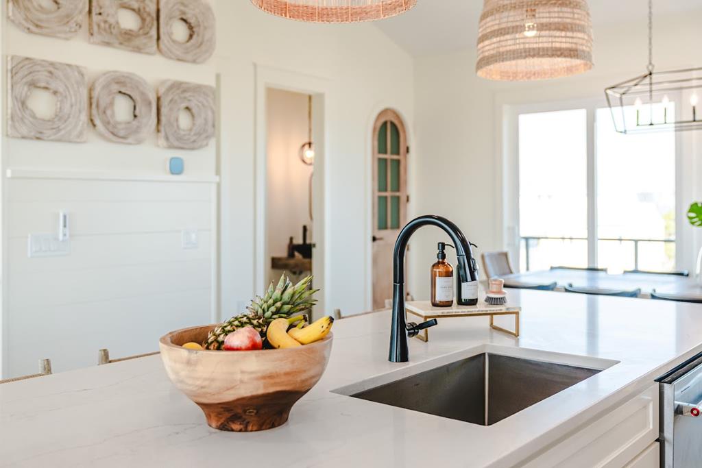 198 Monarch Beach Dr, Port St. Joe 32456