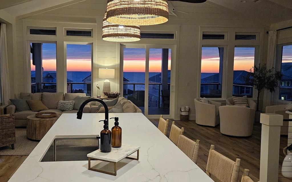 198 Monarch Beach Dr, Port St. Joe 32456