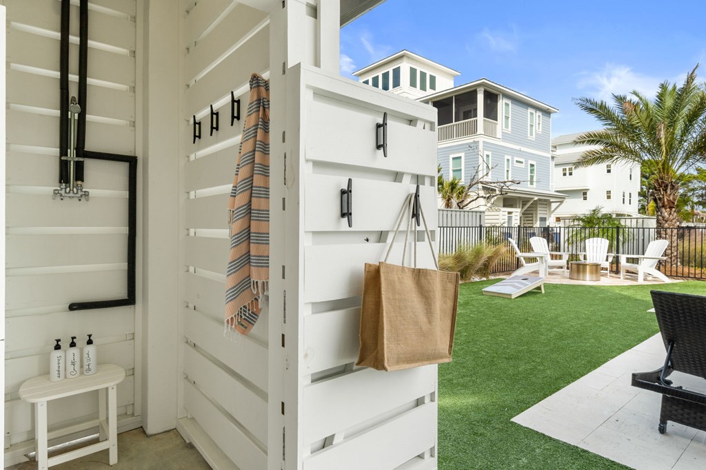 198 Monarch Beach Dr, Port St. Joe 32456