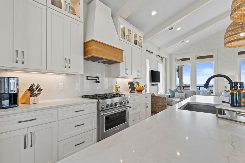 198 Monarch Beach Dr, Port St. Joe 32456