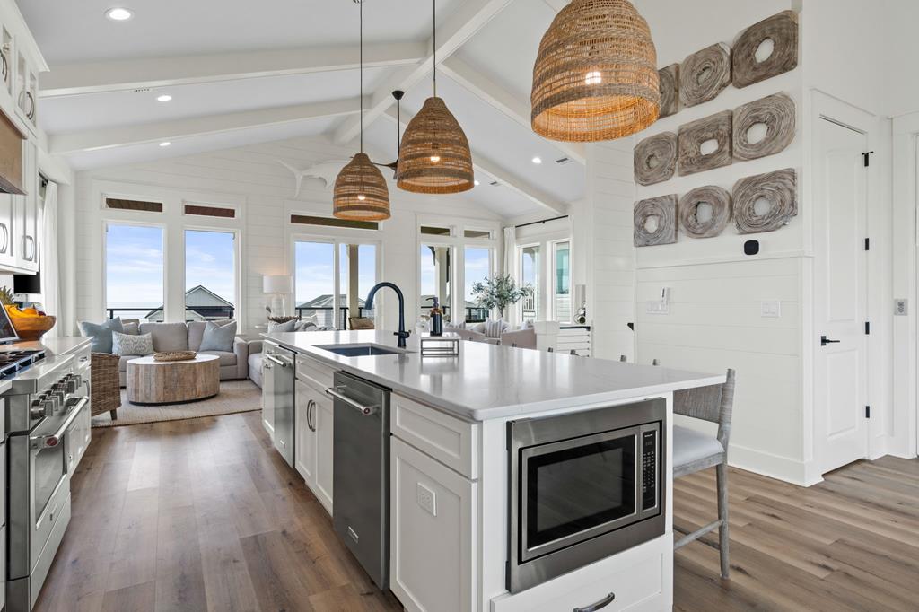 198 Monarch Beach Dr, Port St. Joe 32456