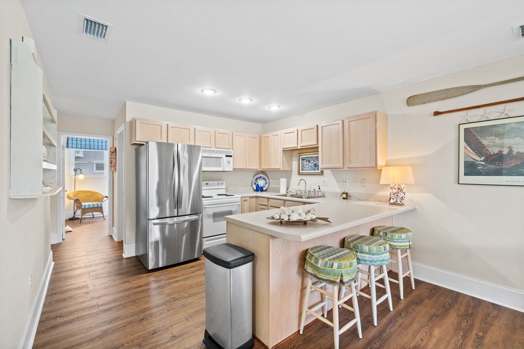 424 Barrier Dunes Dr, 32456