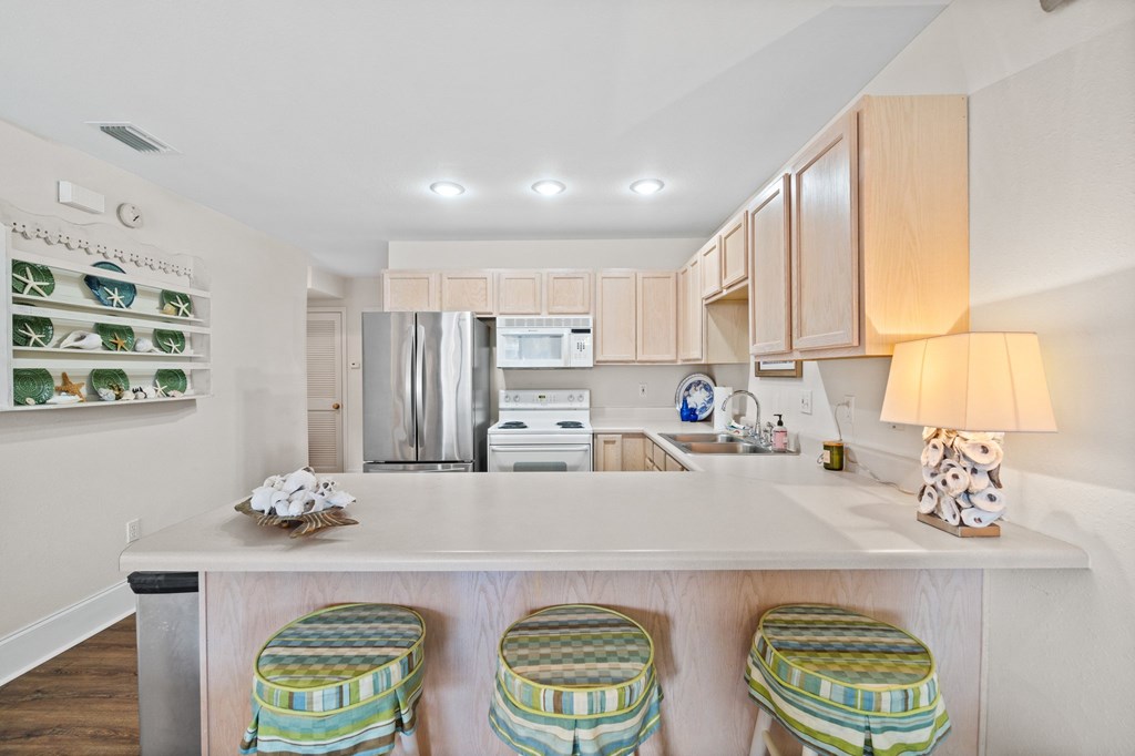 424 Barrier Dunes Dr, 32456