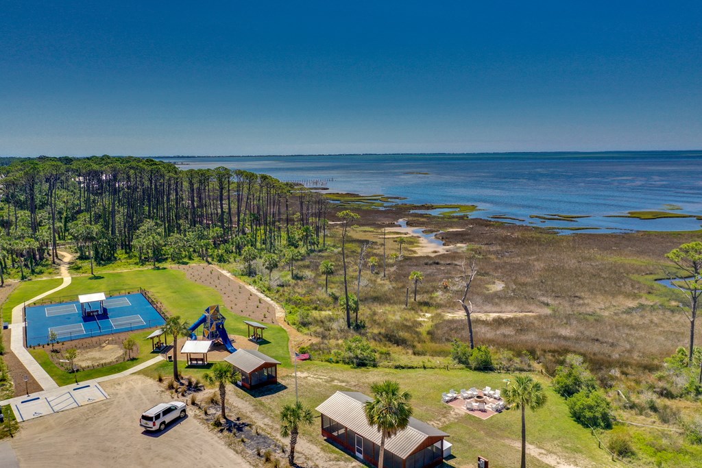 729 Plantation Dr, Port St. Joe 32456