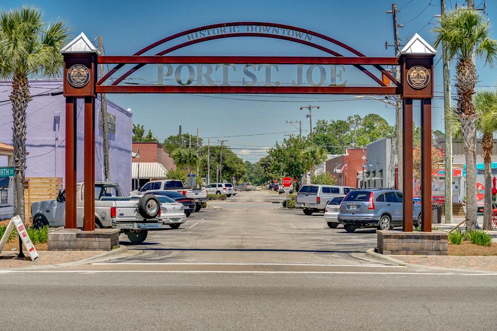 110 Boardwalk Ave, 32456