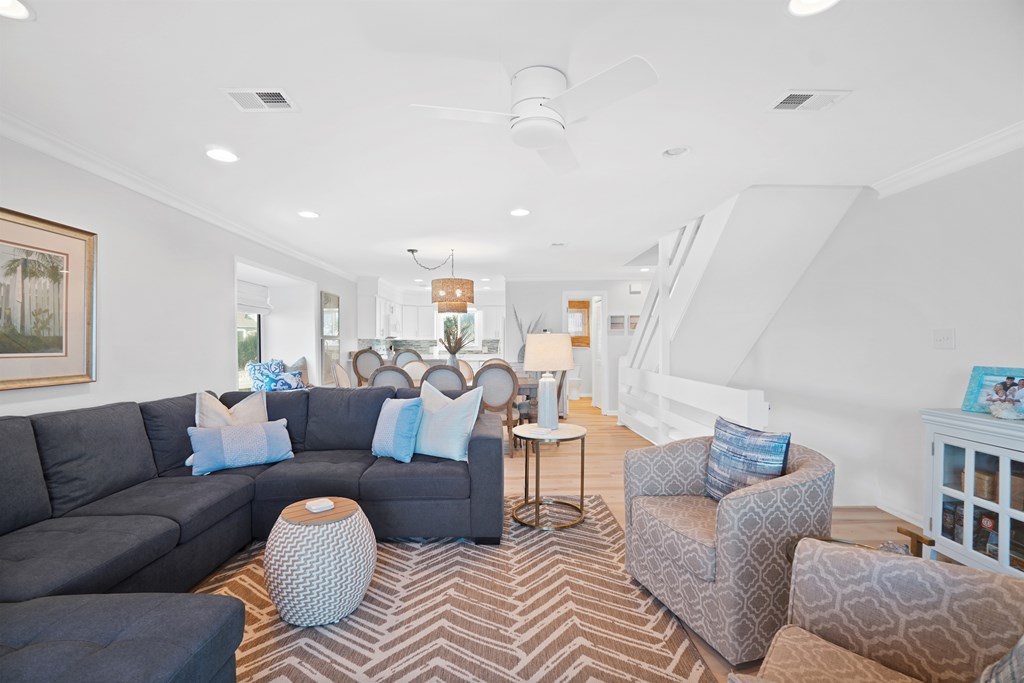 287 Myrtle Dr, 32456