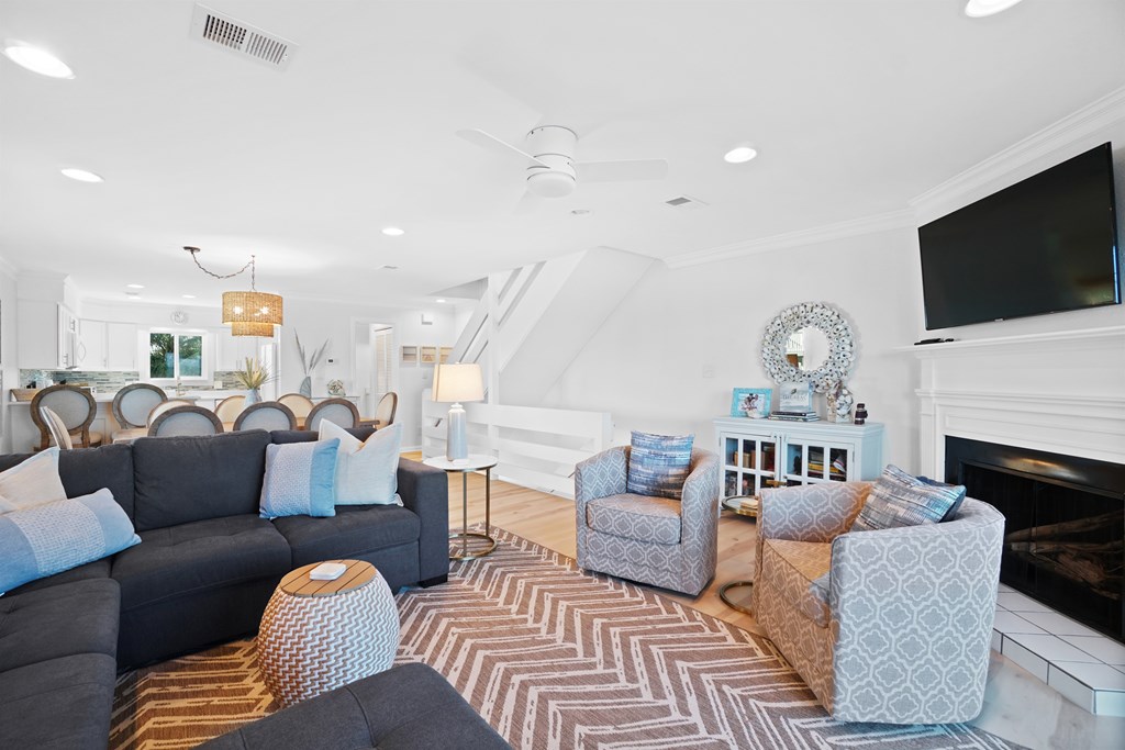 287 Myrtle Dr, 32456