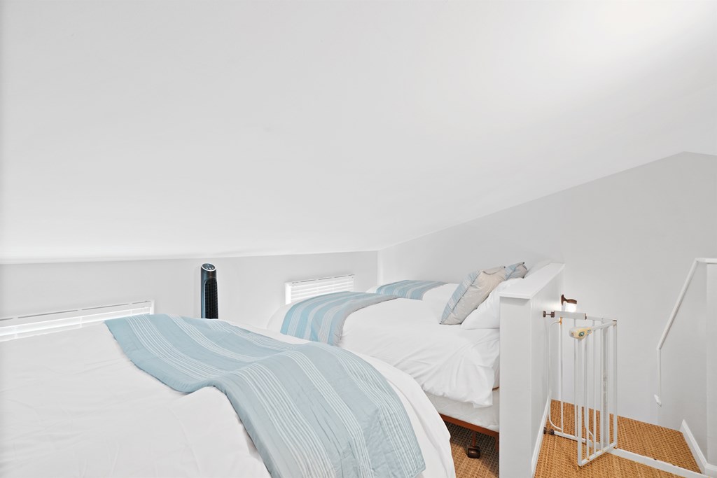 287 Myrtle Dr, 32456