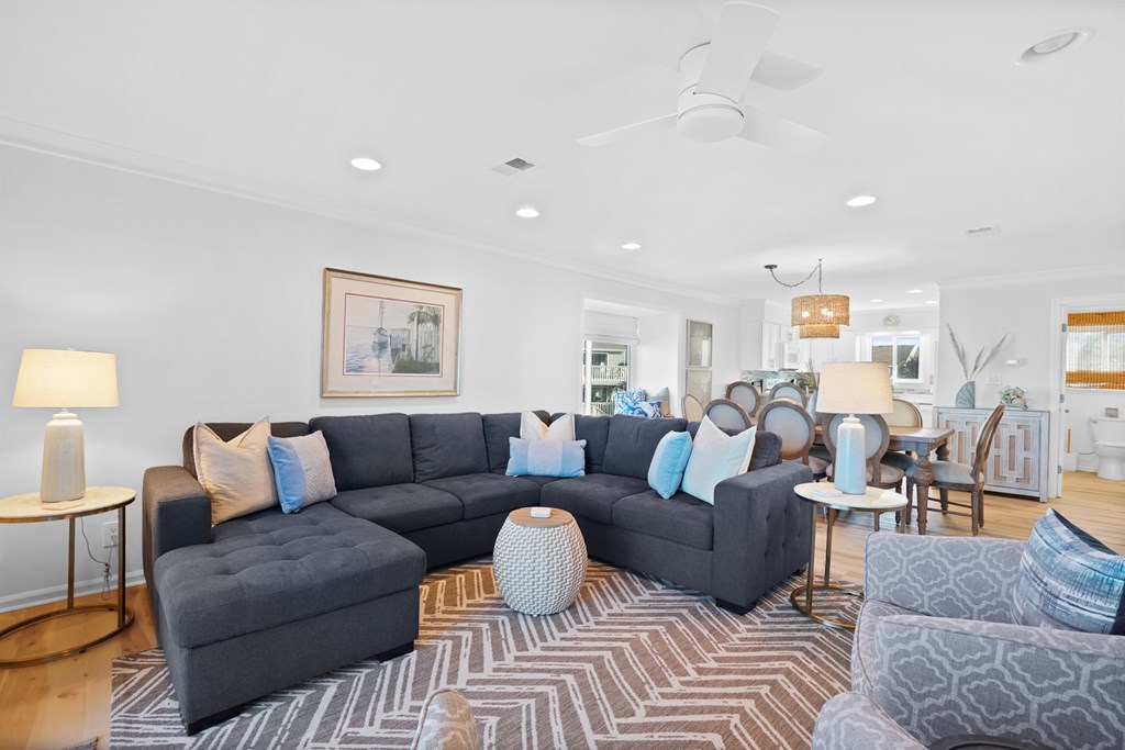 287 Myrtle Dr, 32456