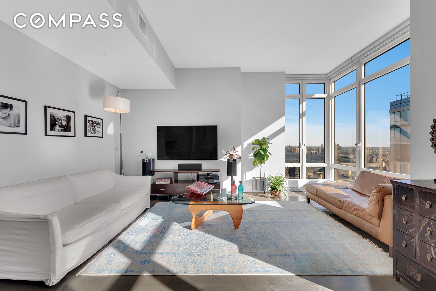 388 Bridge Street PH50D