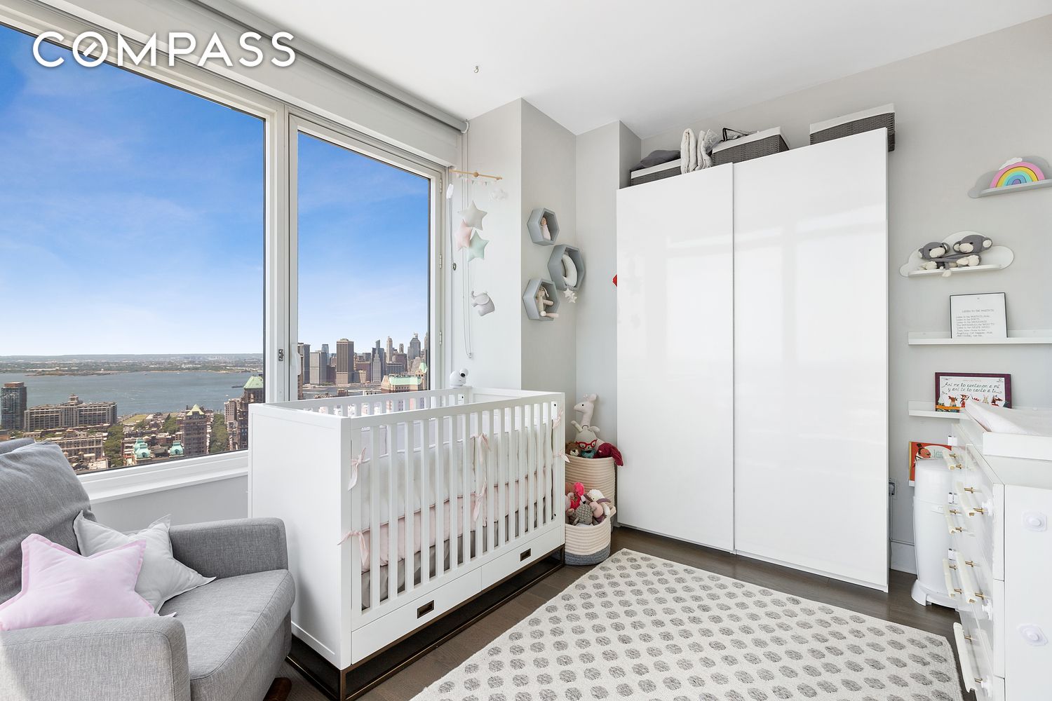 388 Bridge Street PH45AB