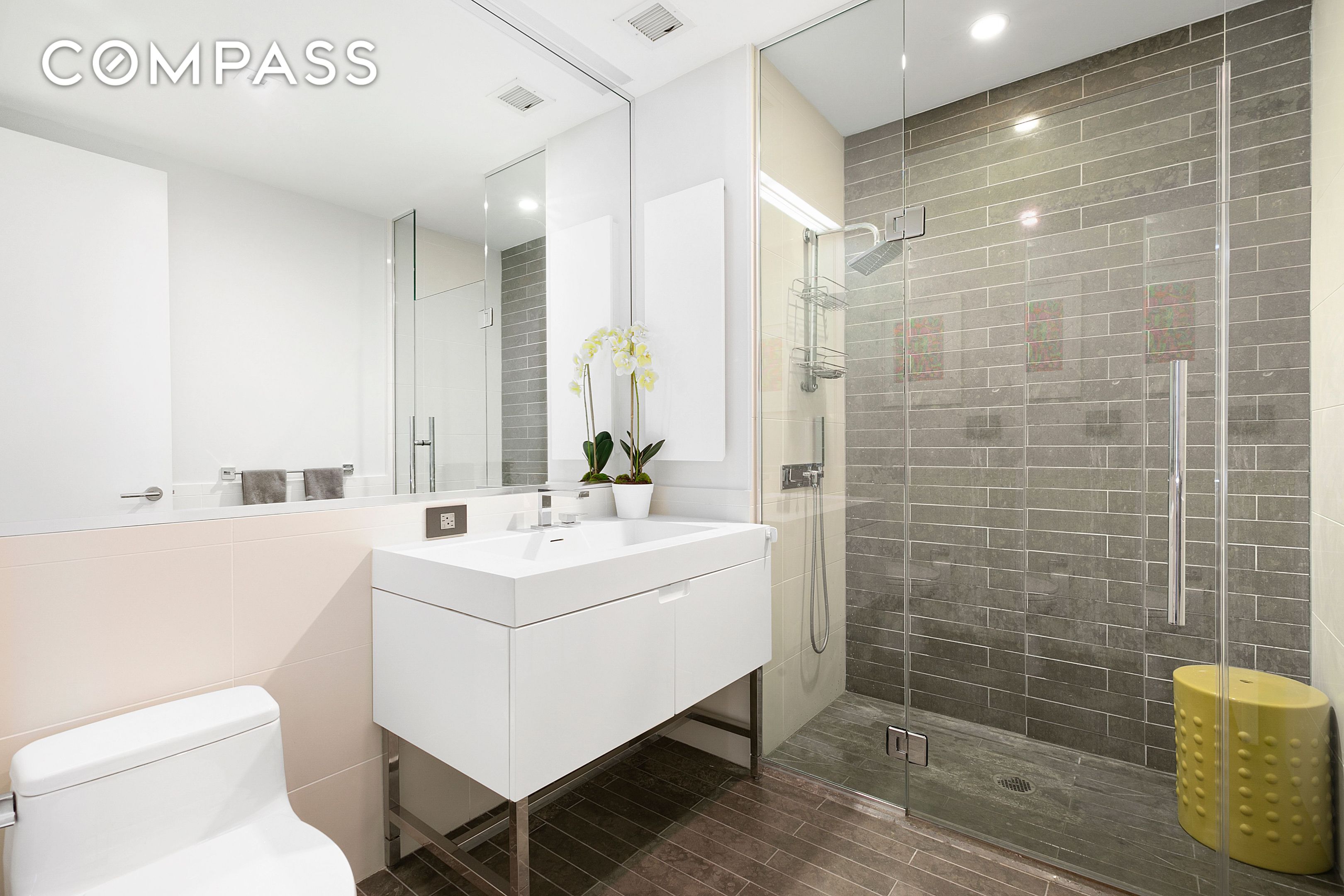 388 Bridge Street PH45AB