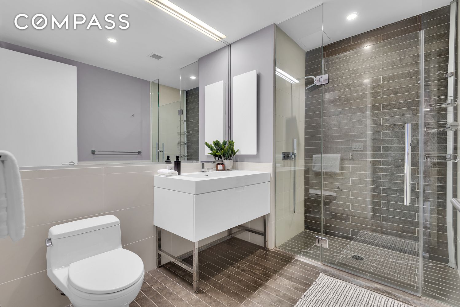 388 Bridge Street 39G