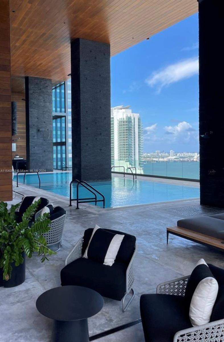 1451 Brickell Ave # 2502