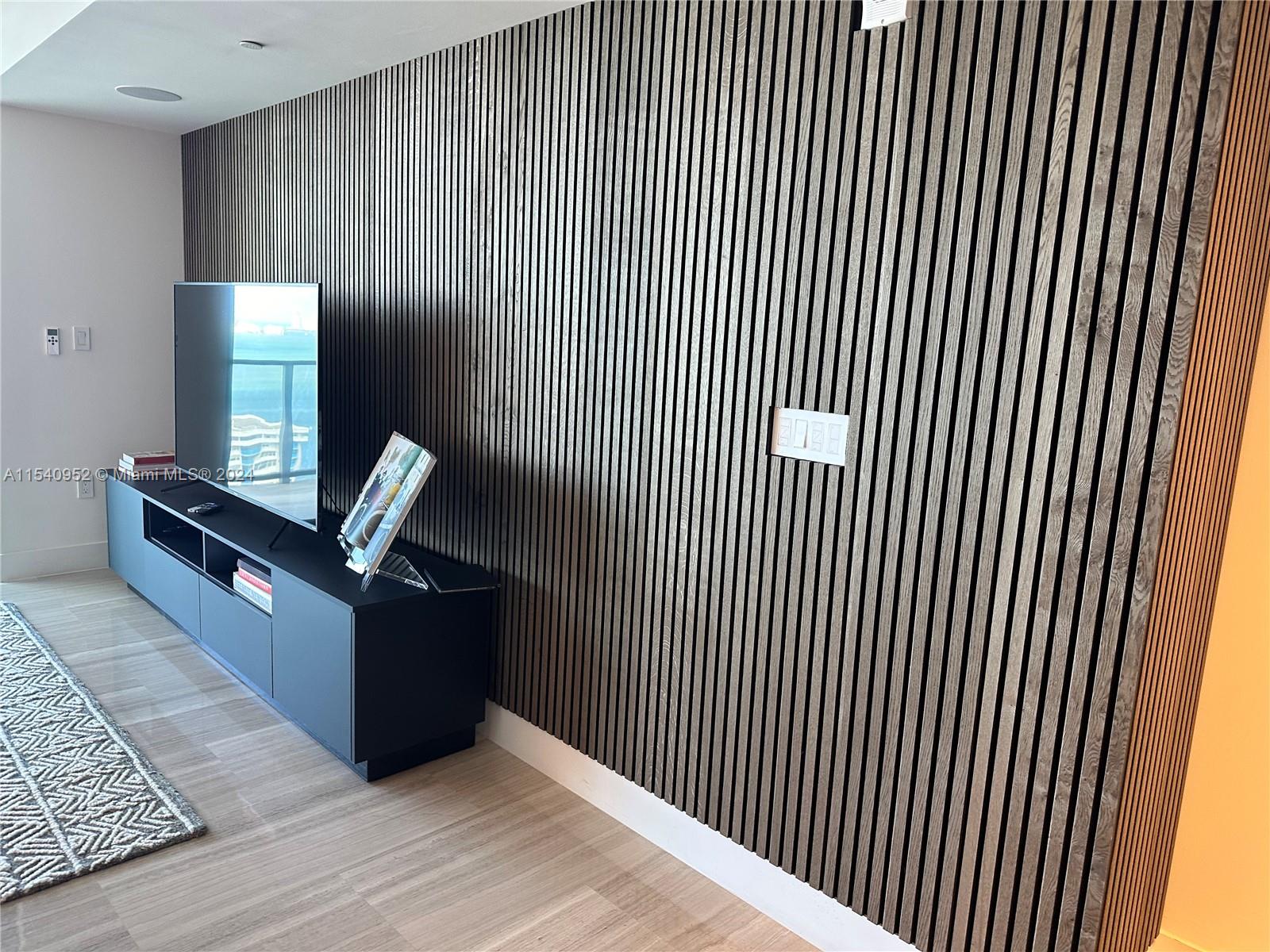 1451 Brickell Ave # 2502