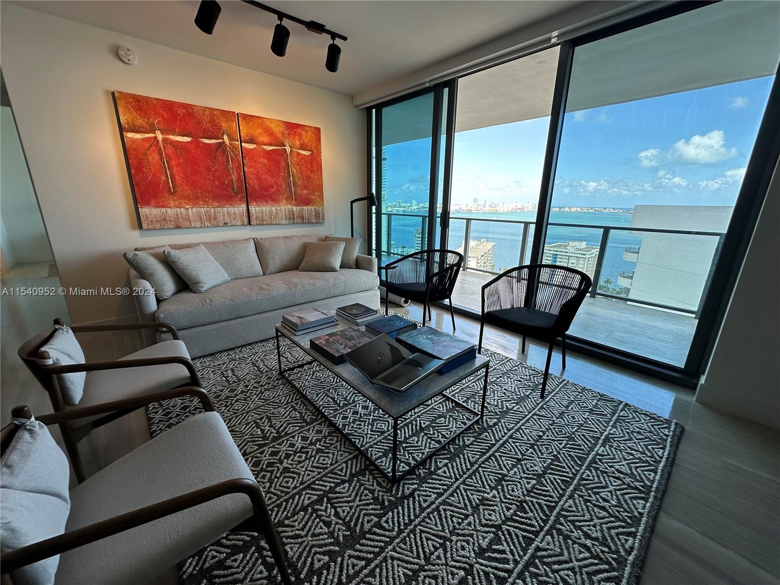 1451 Brickell Ave # 2502