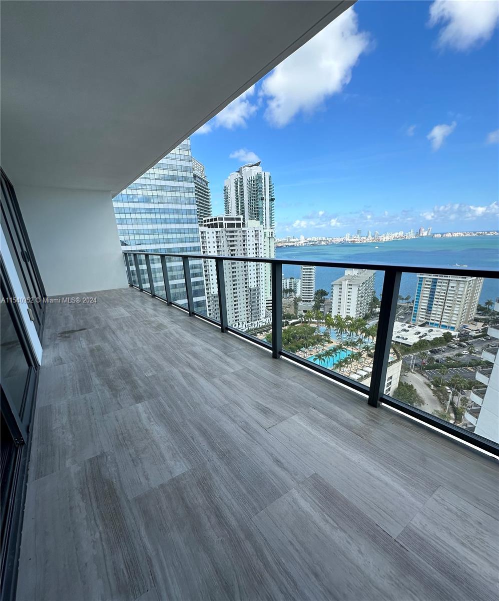 1451 Brickell Ave # 2502