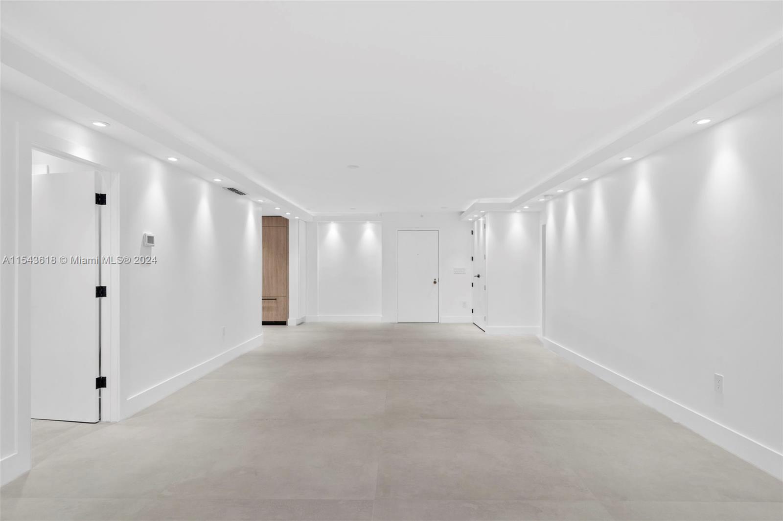 9801 Collins Ave # 16V
