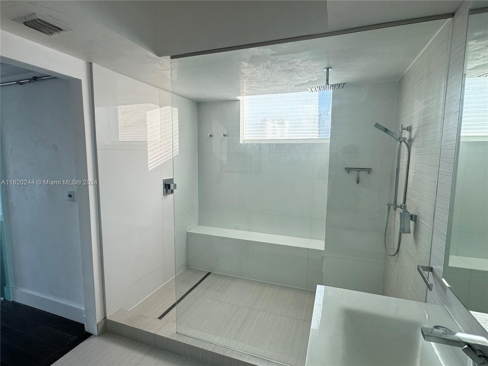 218 SE 14th St # 2207