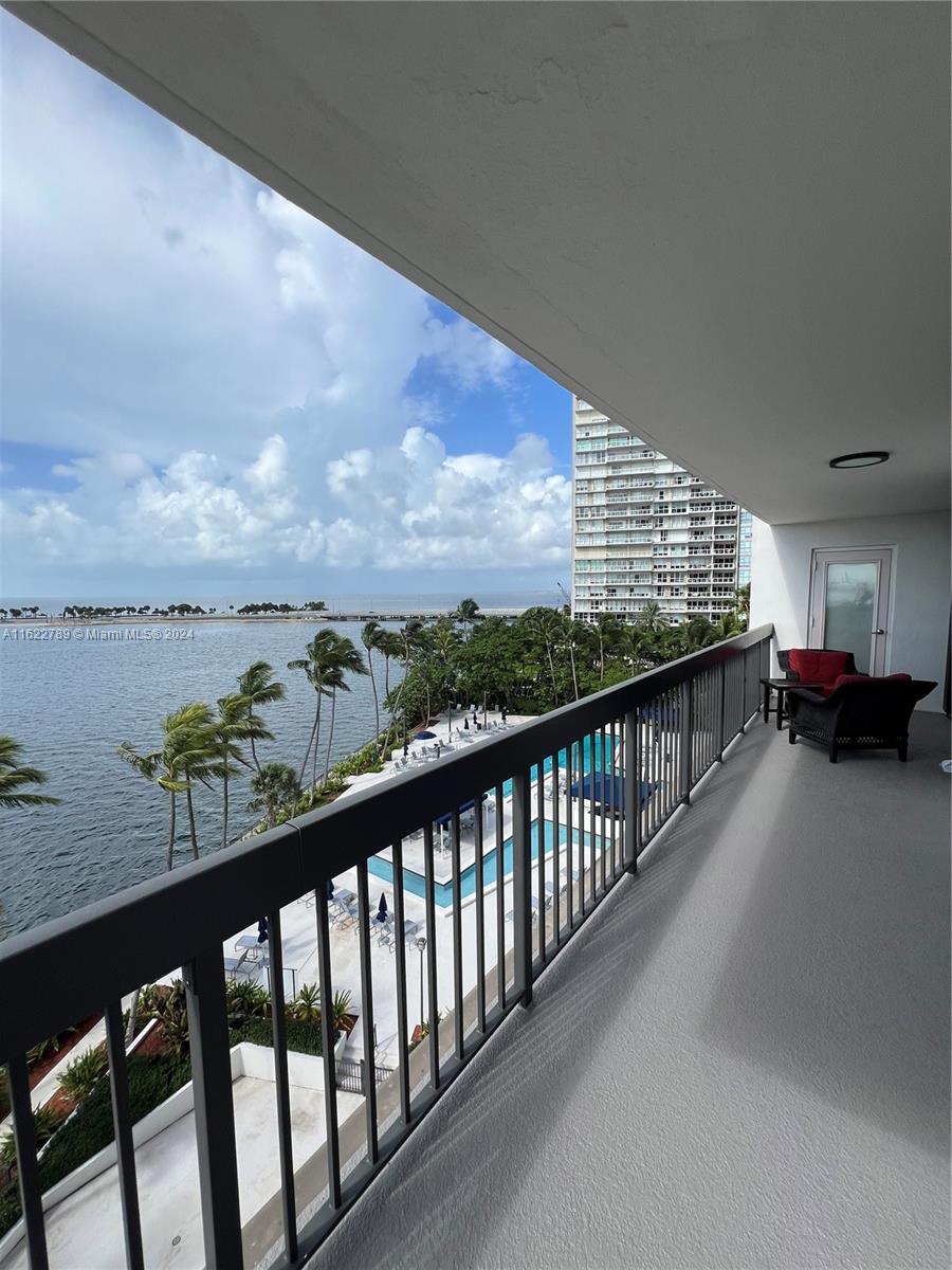 2333 Brickell Ave # 501