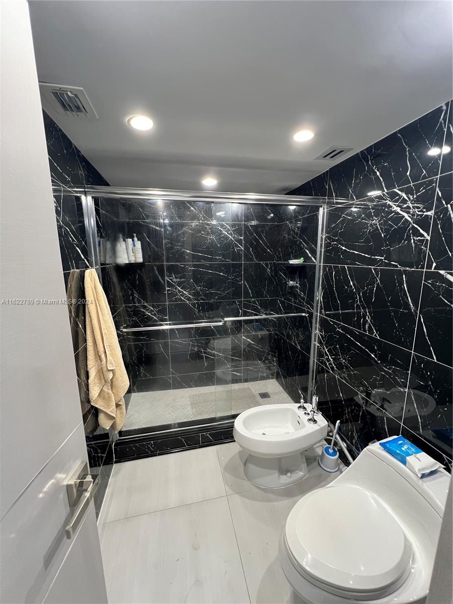 2333 Brickell Ave # 501