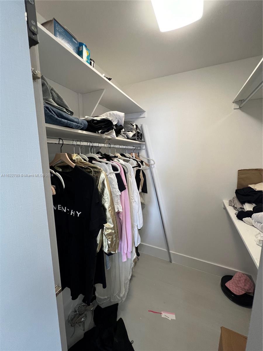2333 Brickell Ave # 501