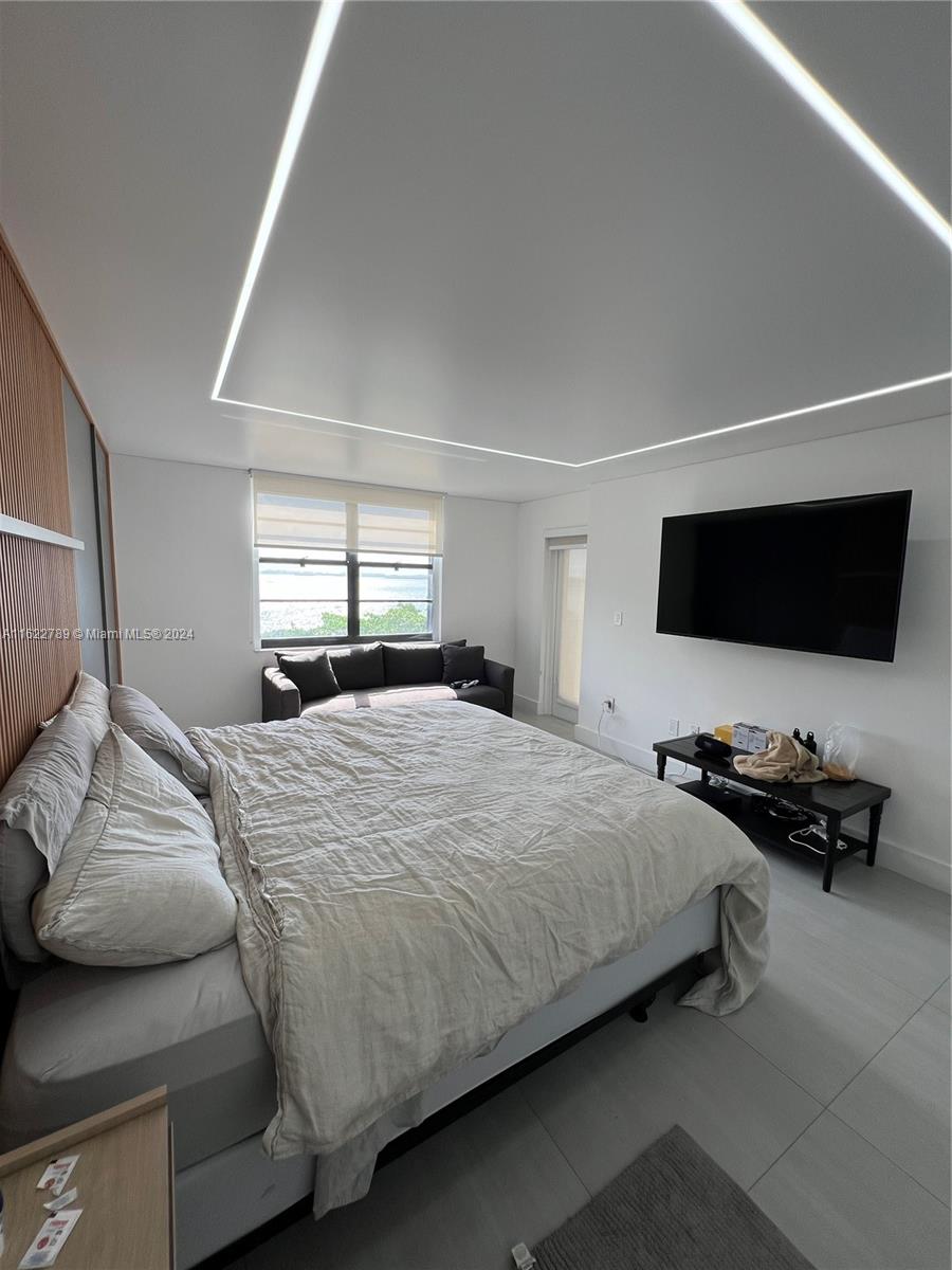 2333 Brickell Ave # 501
